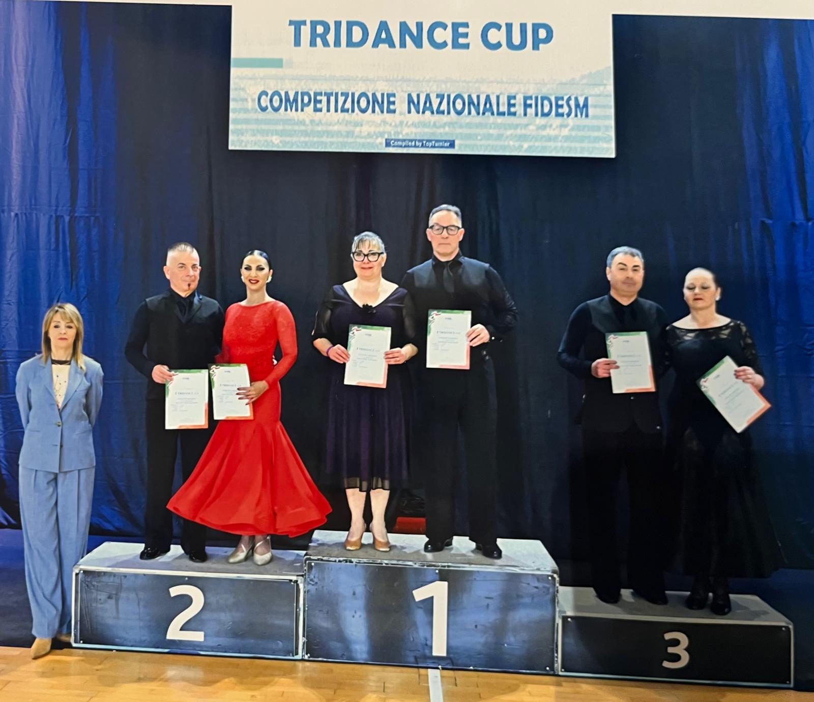 Coppie della scuola sul podio della Tridance Cup